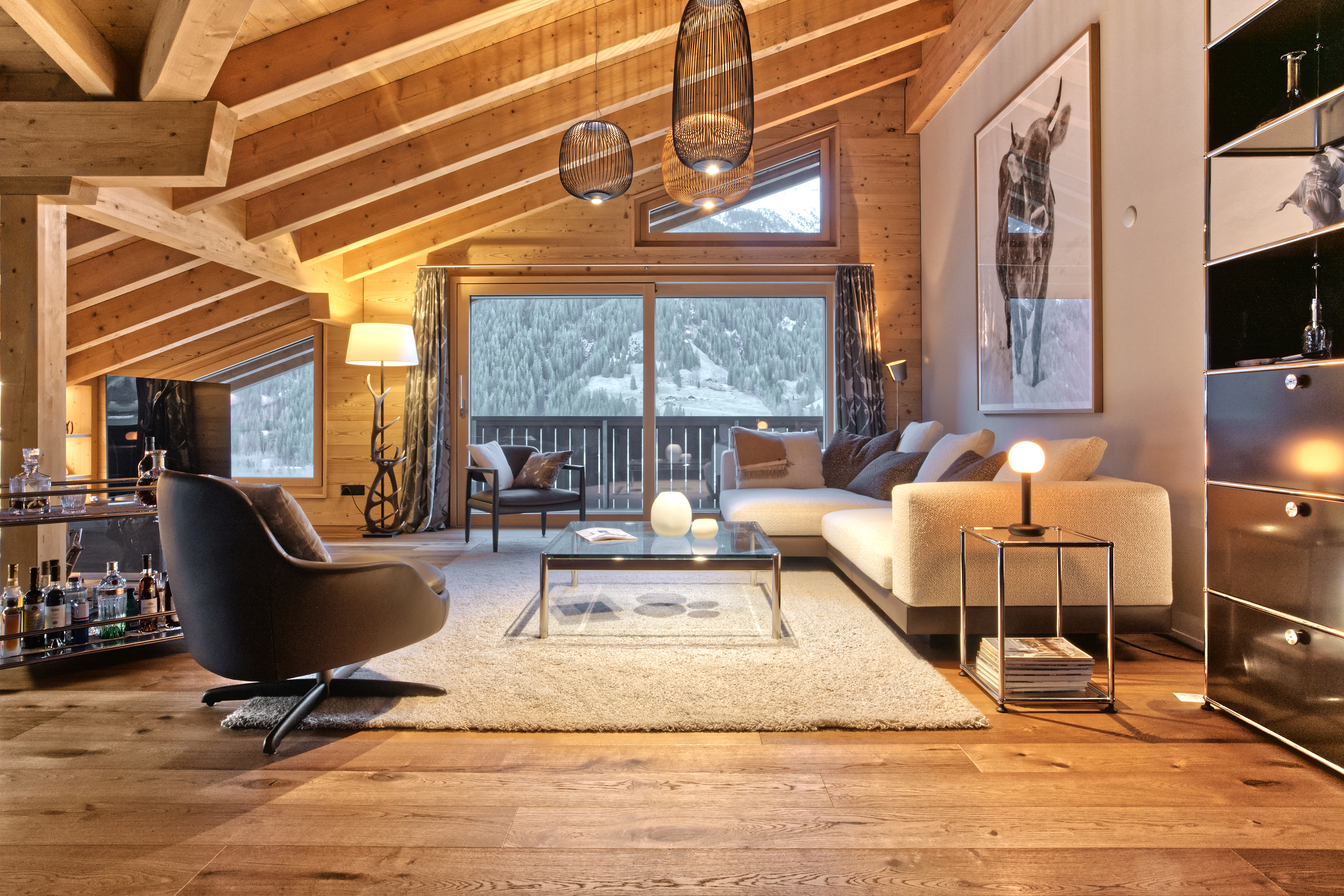 GRIWA INTERIOR GRIWA INTERIOR - Living room of an apartment in Chalet GRINTIL
